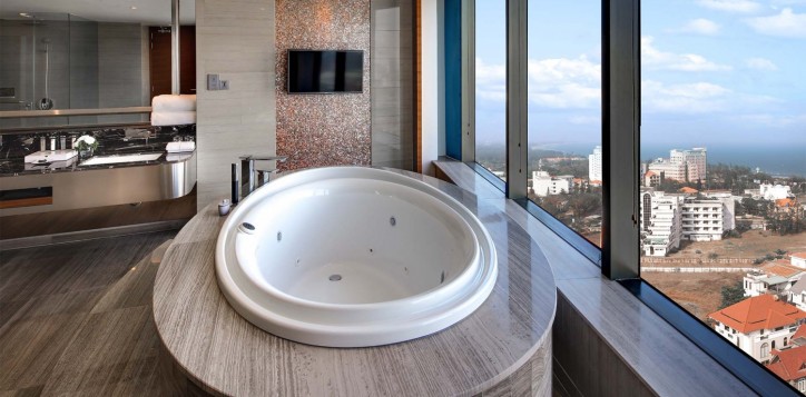 presidential-suite-bathroom2-2